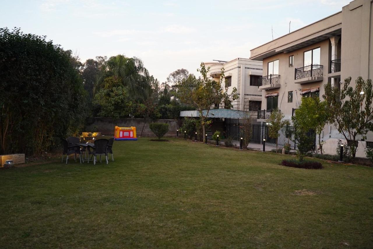 La Maison Islamabad Hotel Exterior foto
